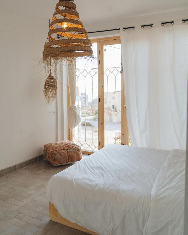 Blue Waves Boutique Hostel Tamraght Bagian luar foto