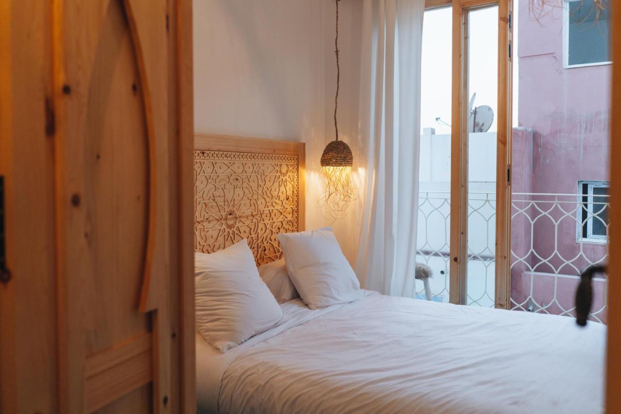 Blue Waves Boutique Hostel Tamraght Bagian luar foto