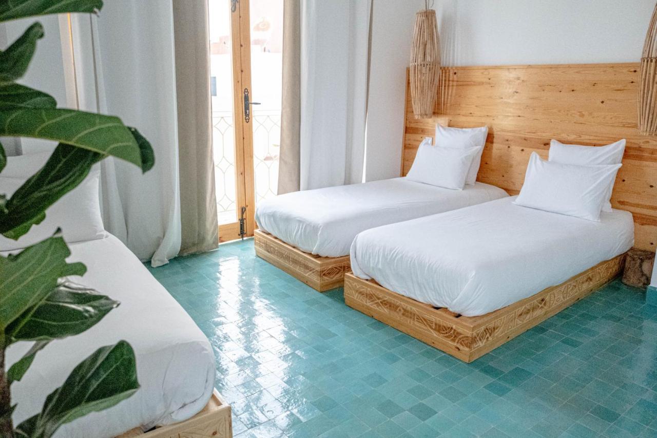Blue Waves Boutique Hostel Tamraght Bagian luar foto