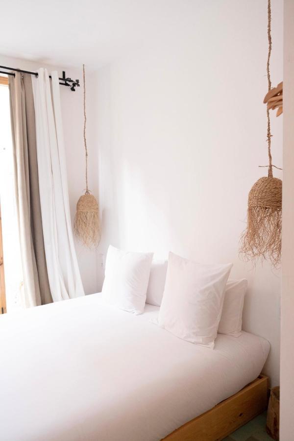 Blue Waves Boutique Hostel Tamraght Bagian luar foto