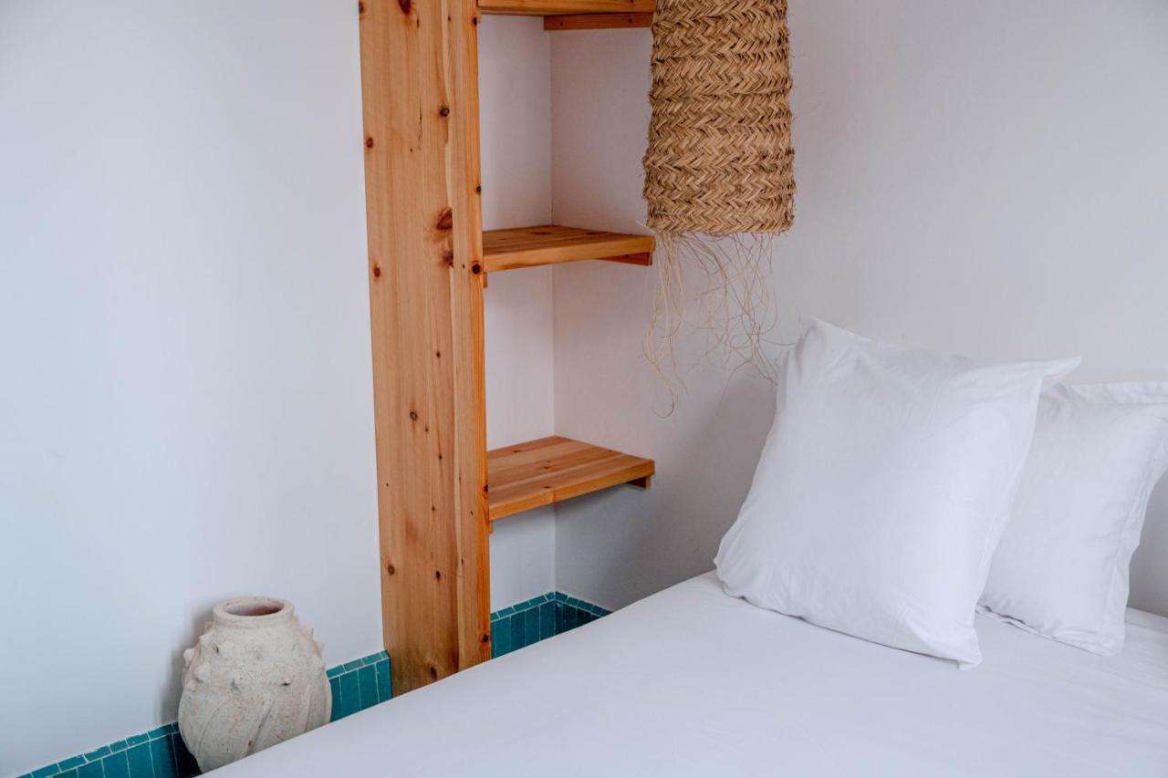 Blue Waves Boutique Hostel Tamraght Bagian luar foto